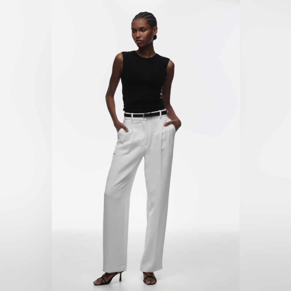 Aritzia - The Effortless Pant - size 12 Light Birch